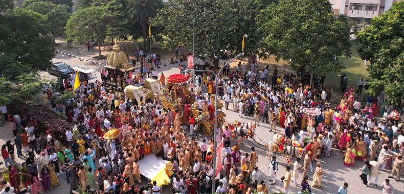 Dashlakshan Mahotsav – celebration procession