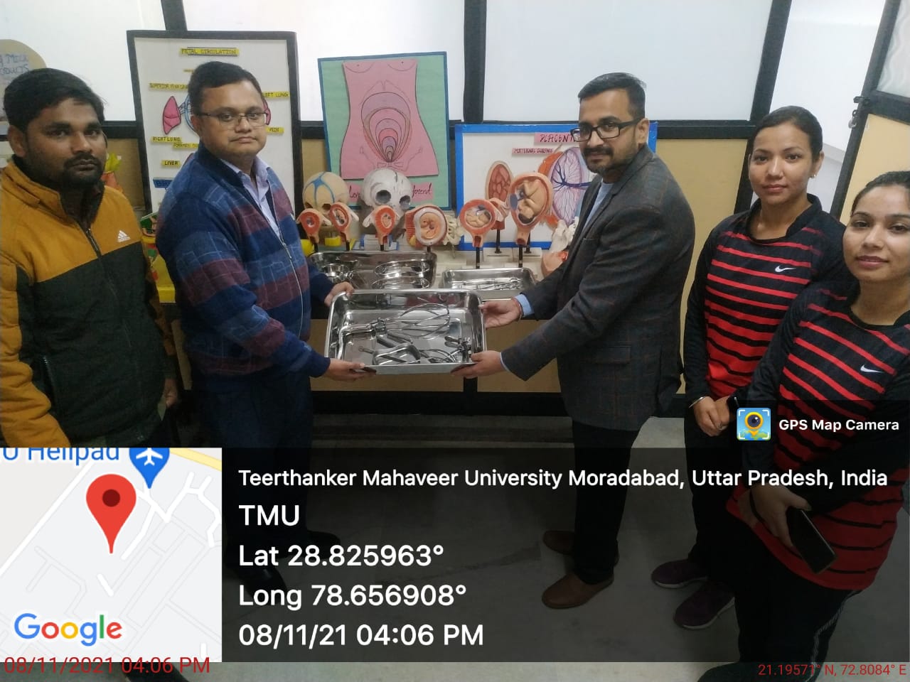 TMU Alumni donate books