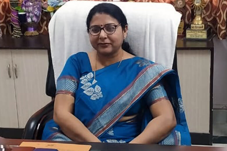  Dr. Rashmi Mehrotra Principal, Faculty of Education, TMU