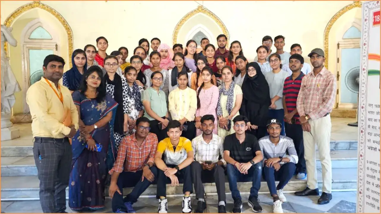 TMU’s Faculty of Education students visit Raza Library at Rampur | TMU News