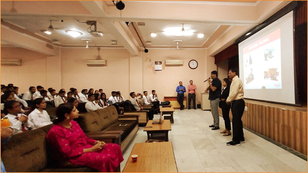 TMU welcomes HDFC campus visit