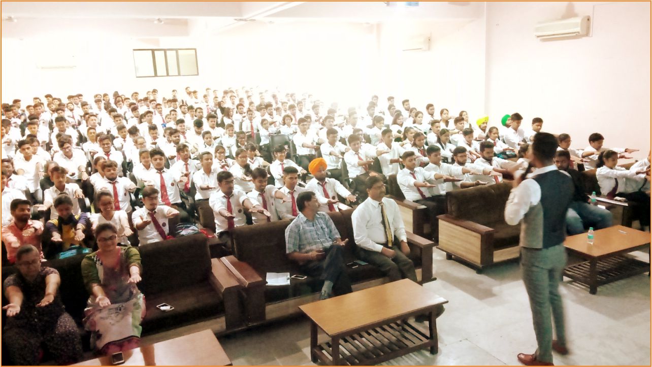 Motivational Workshop by Mr. Ashutosh Pratihas – Salosh Foundation