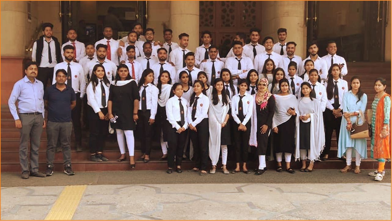 TMU Top Private Law Colleges Educational Trip-