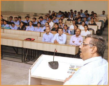 TMU IT college class lecture 